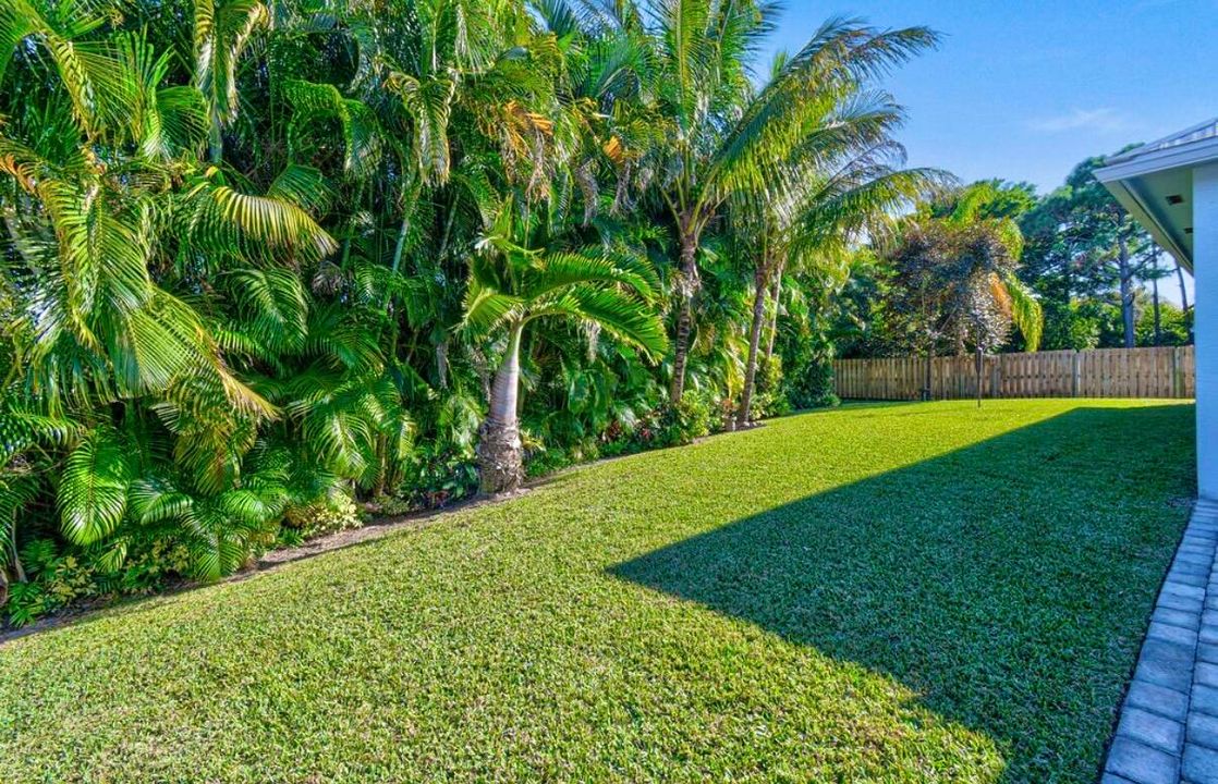 For Rent: $3,500 (3 beds, 3 baths, 2149 Square Feet)