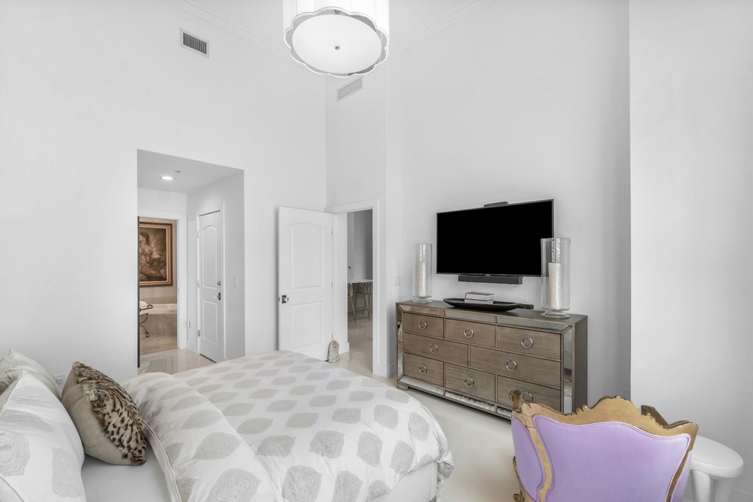 На продажу: $1,245,000 (2 спален, 2 ванн, 1324 Квадратных фут)