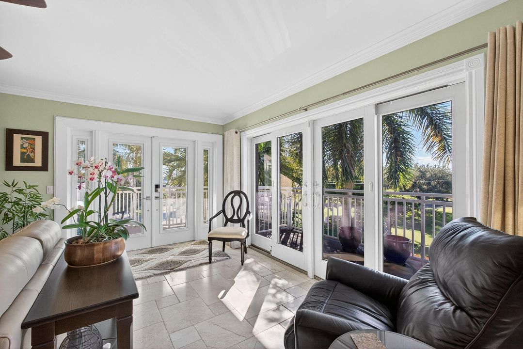 For Sale: $895,000 (3 beds, 3 baths, 2230 Square Feet)