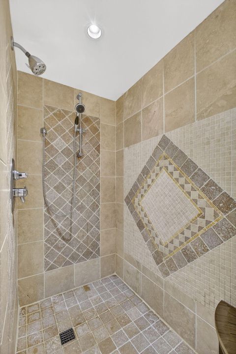 For Sale: $895,000 (3 beds, 3 baths, 2230 Square Feet)