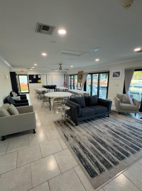 待售: $429,900 (2 贝兹, 2 浴室, 1197 平方英尺)