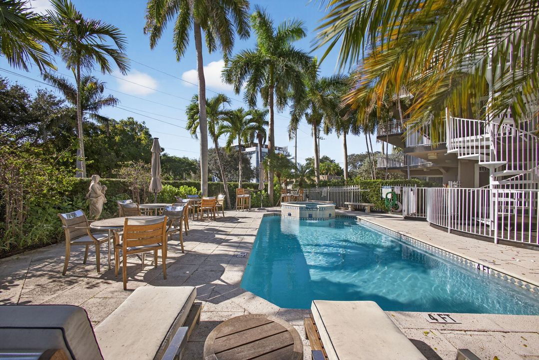 For Sale: $895,000 (3 beds, 3 baths, 2230 Square Feet)