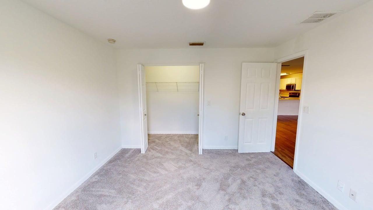 出租: $2,700 (4 贝兹, 2 浴室, 2059 平方英尺)