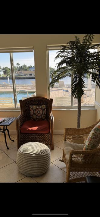 出租: $3,750 (2 贝兹, 2 浴室, 948 平方英尺)