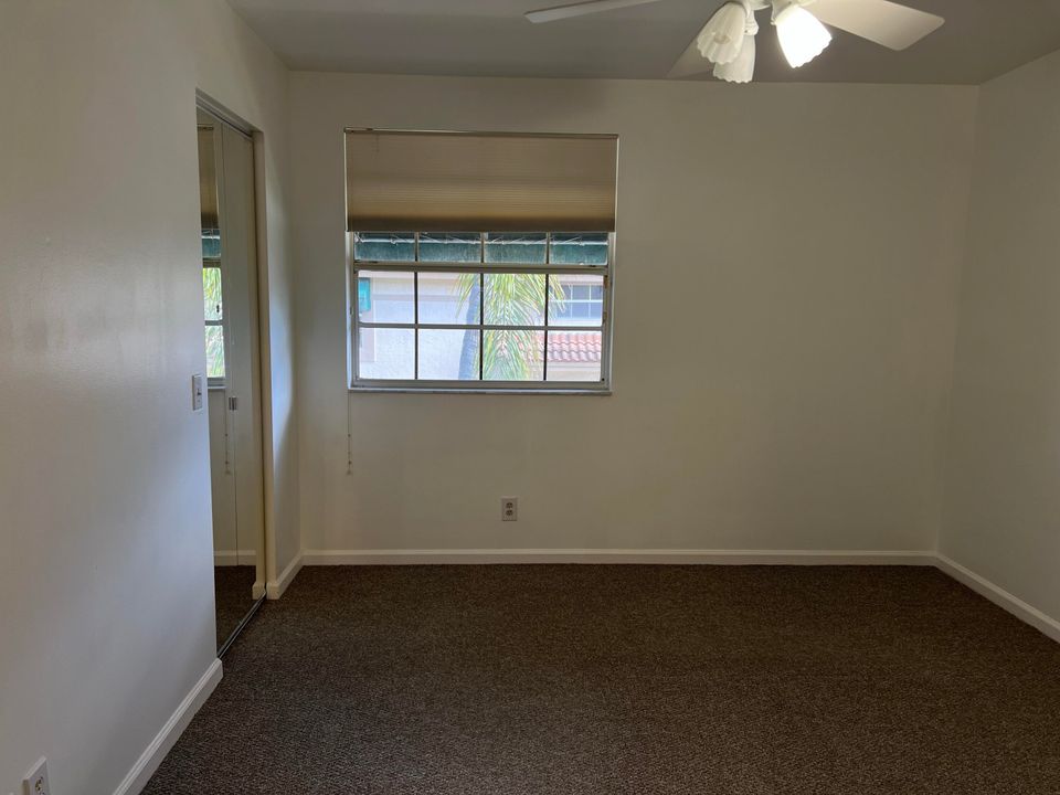 For Sale: $320,000 (2 beds, 2 baths, 1157 Square Feet)