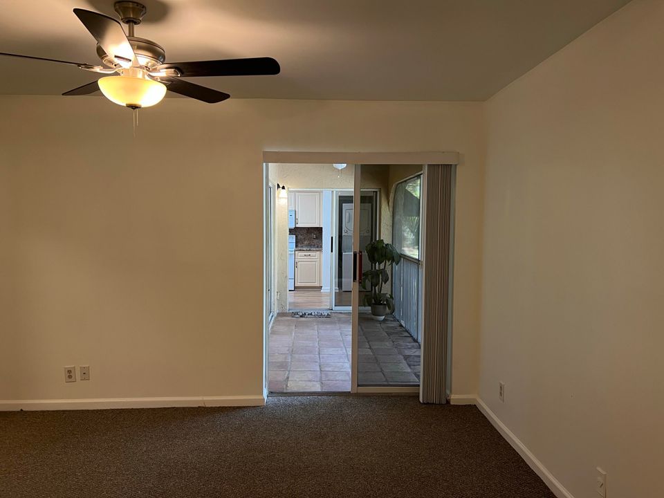 For Sale: $320,000 (2 beds, 2 baths, 1157 Square Feet)