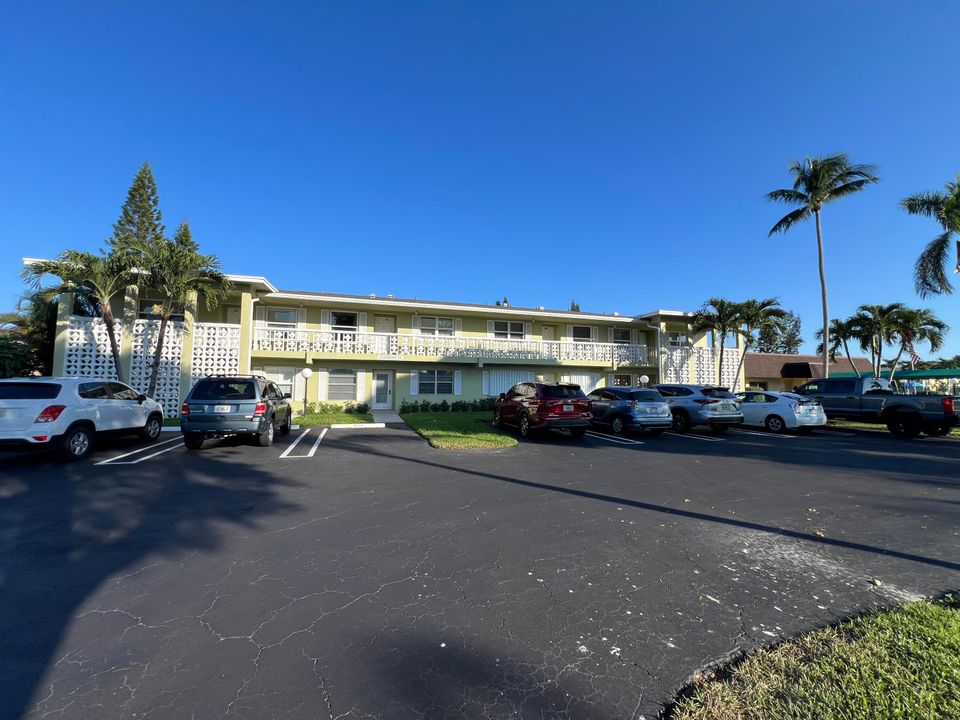 For Rent: $1,800 (2 beds, 2 baths, 1167 Square Feet)