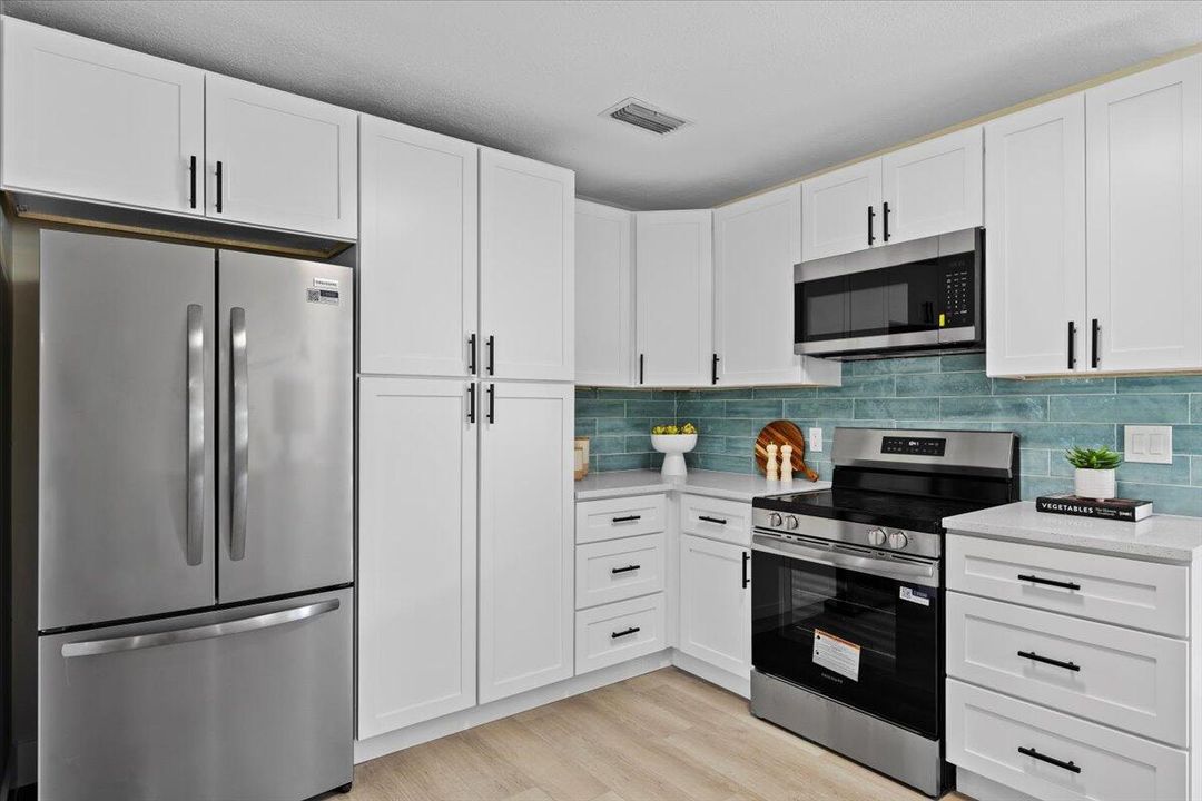 En Venta: $695,000 (3 camas, 2 baños, 1510 Pies cuadrados)