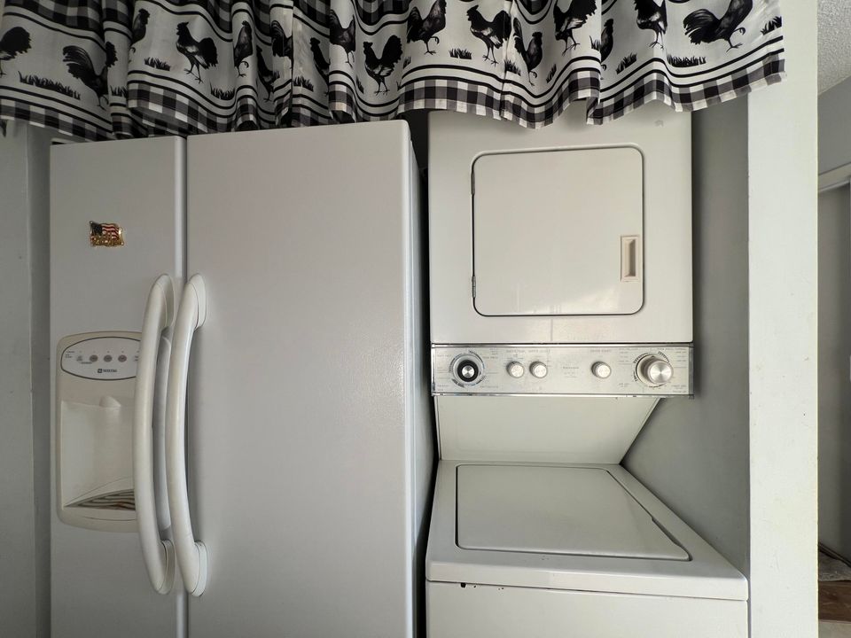 For Rent: $1,800 (2 beds, 2 baths, 1167 Square Feet)