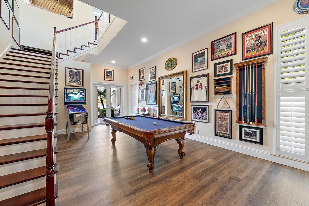 For Sale: $11,500,000 (6 beds, 7 baths, 7903 Square Feet)