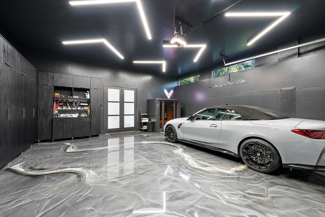 For Sale: $11,500,000 (6 beds, 7 baths, 7903 Square Feet)