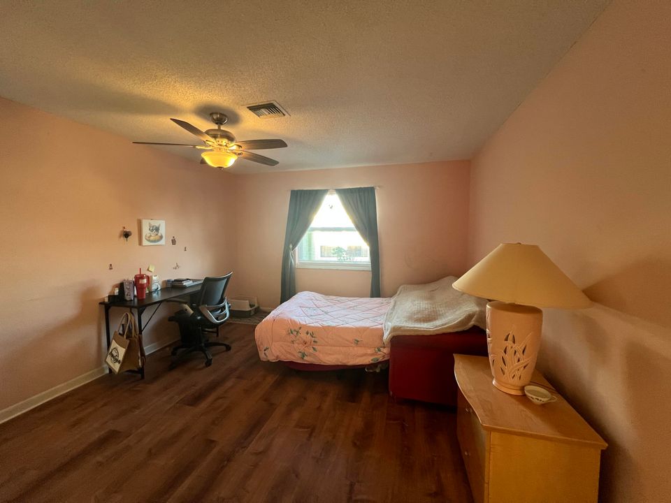 For Rent: $1,800 (2 beds, 2 baths, 1167 Square Feet)