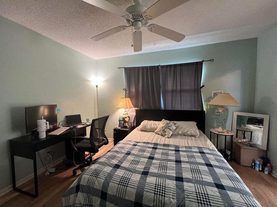 For Rent: $1,800 (2 beds, 2 baths, 1167 Square Feet)