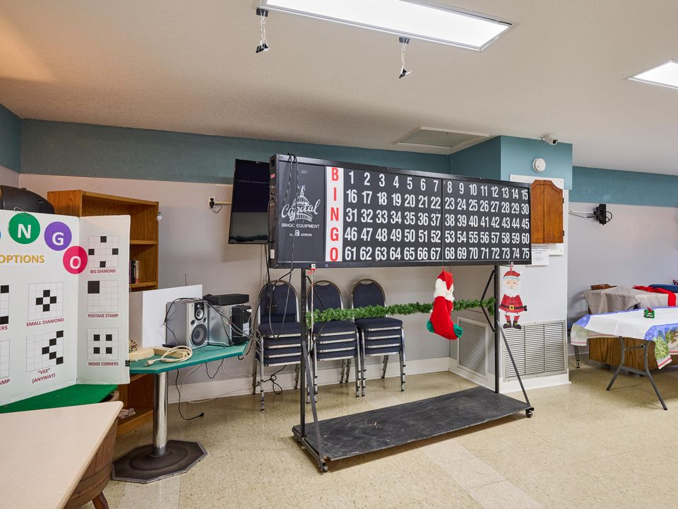 На продажу: $215,000 (2 спален, 2 ванн, 1292 Квадратных фут)