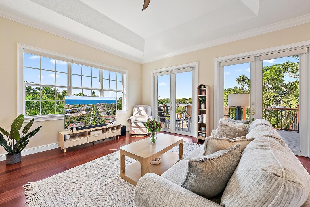 For Sale: $11,500,000 (6 beds, 7 baths, 7903 Square Feet)