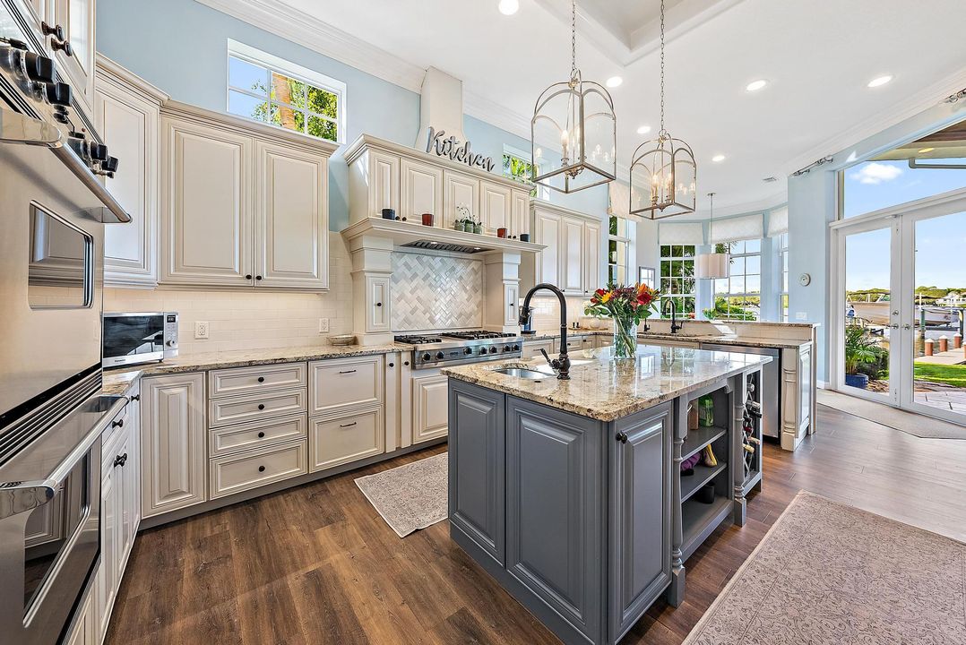 For Sale: $11,500,000 (6 beds, 7 baths, 7903 Square Feet)