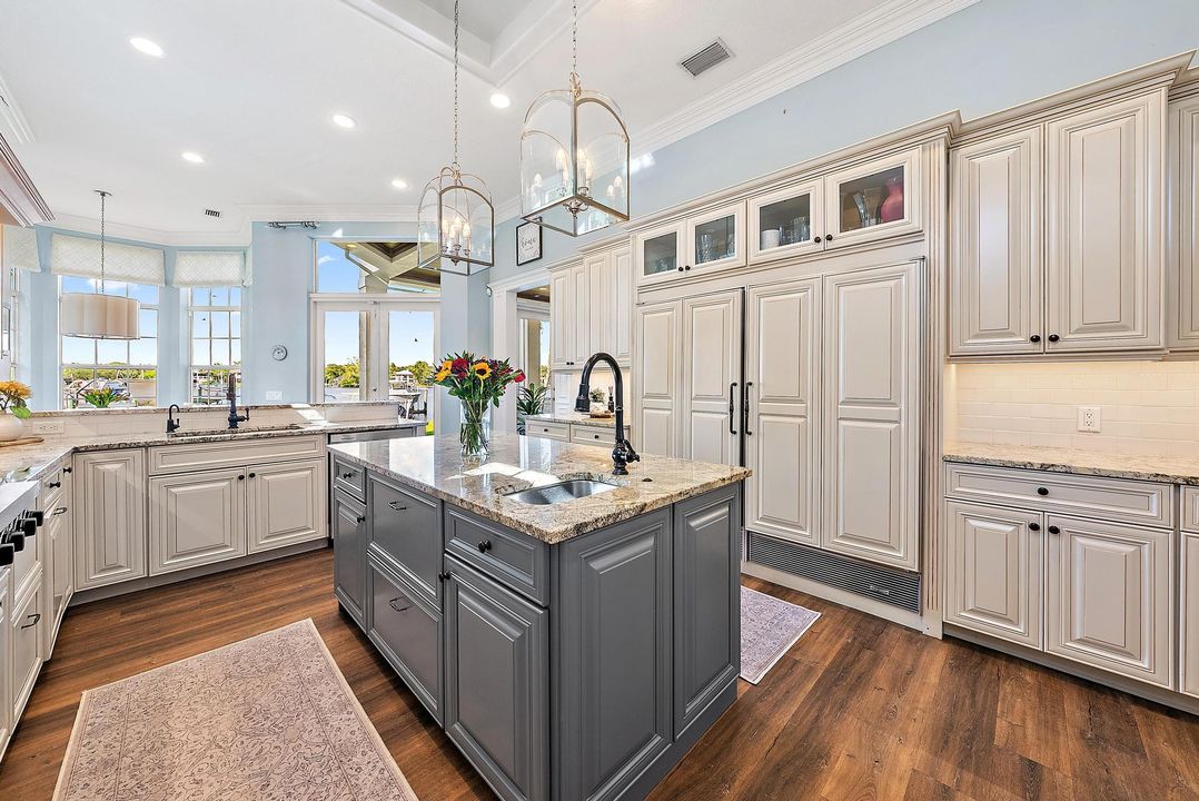 For Sale: $11,500,000 (6 beds, 7 baths, 7903 Square Feet)