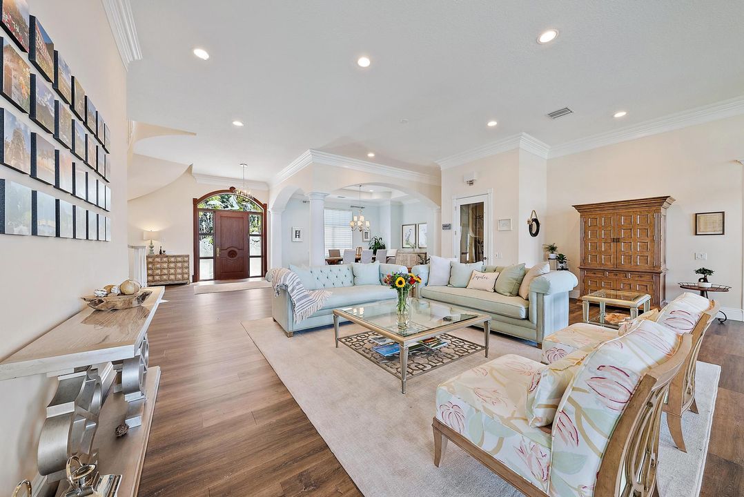 For Sale: $11,500,000 (6 beds, 7 baths, 7903 Square Feet)