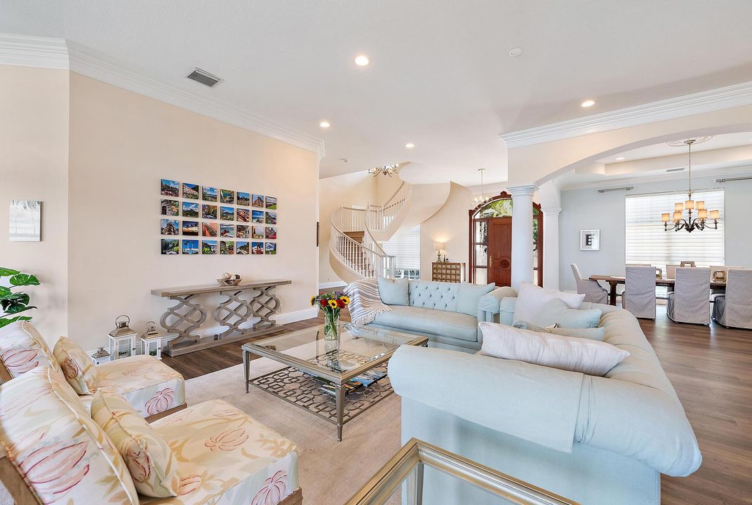 For Sale: $11,500,000 (6 beds, 7 baths, 7903 Square Feet)