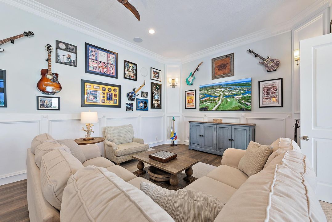 For Sale: $11,500,000 (6 beds, 7 baths, 7903 Square Feet)