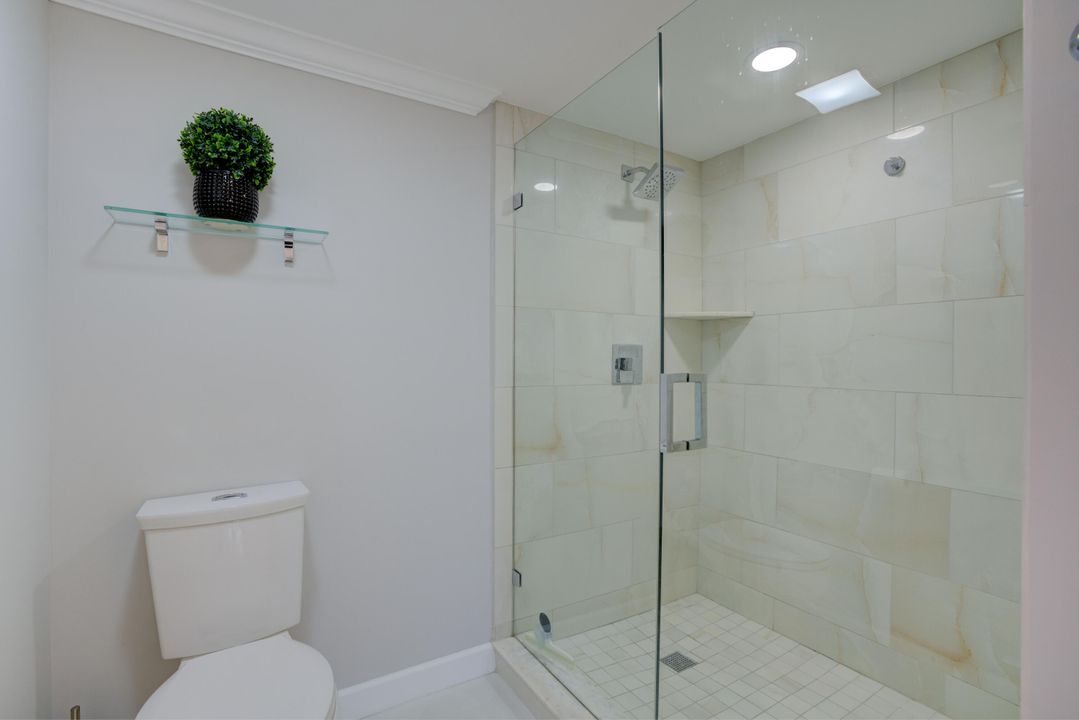 For Sale: $925,000 (2 beds, 2 baths, 1270 Square Feet)