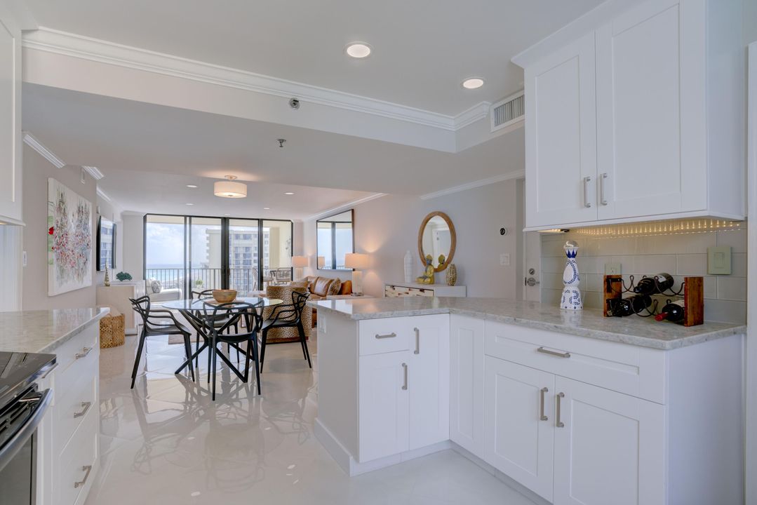 For Sale: $925,000 (2 beds, 2 baths, 1270 Square Feet)