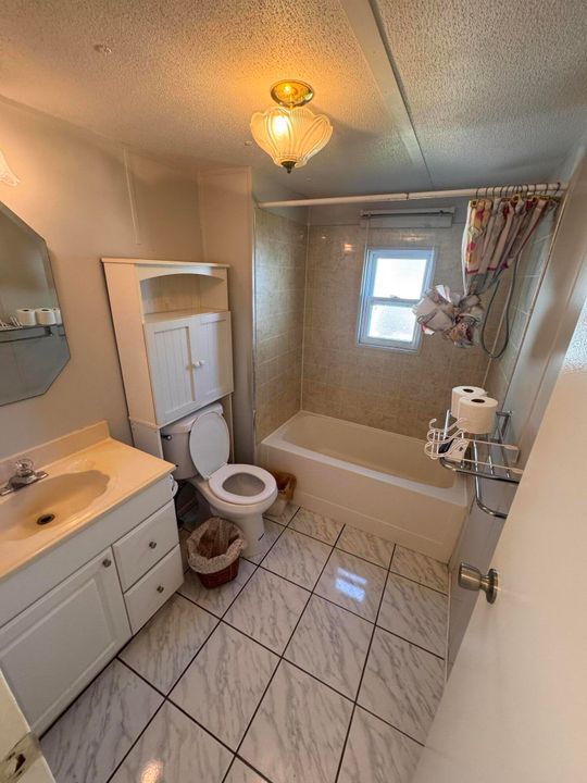 En Venta: $98,900 (2 camas, 1 baños, 896 Pies cuadrados)