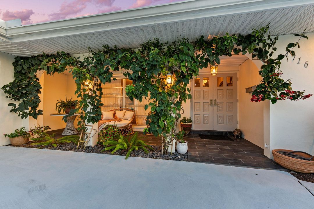 For Sale: $789,900 (4 beds, 3 baths, 2512 Square Feet)