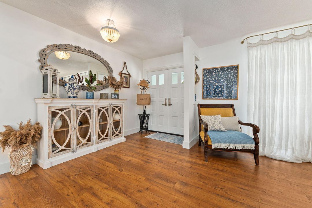 For Sale: $789,900 (4 beds, 3 baths, 2512 Square Feet)