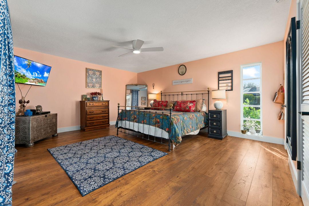 For Sale: $789,900 (4 beds, 3 baths, 2512 Square Feet)