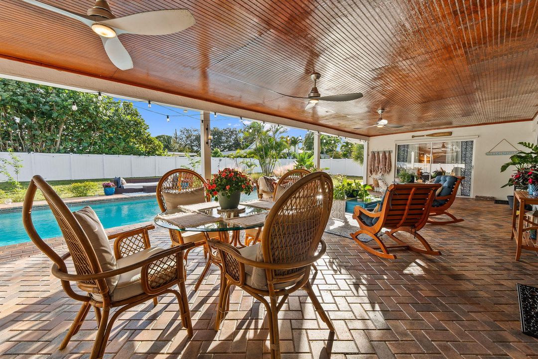 For Sale: $789,900 (4 beds, 3 baths, 2512 Square Feet)