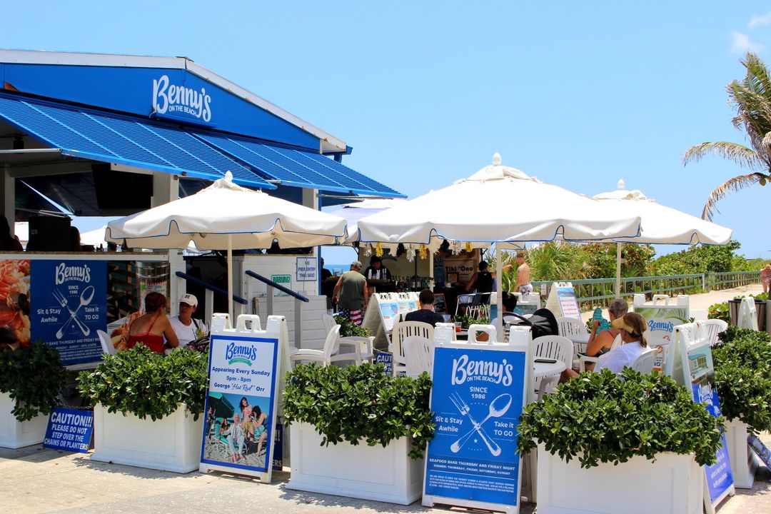 For Sale: $895,000 (3 beds, 3 baths, 2230 Square Feet)