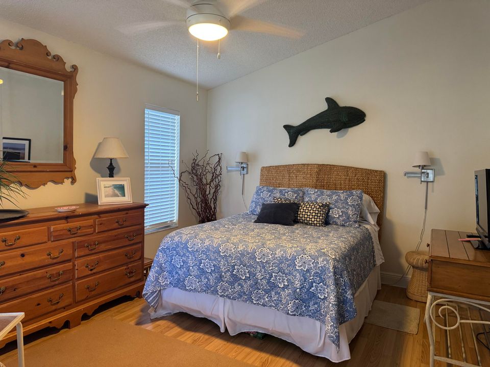 For Rent: $7,000 (3 beds, 2 baths, 1593 Square Feet)