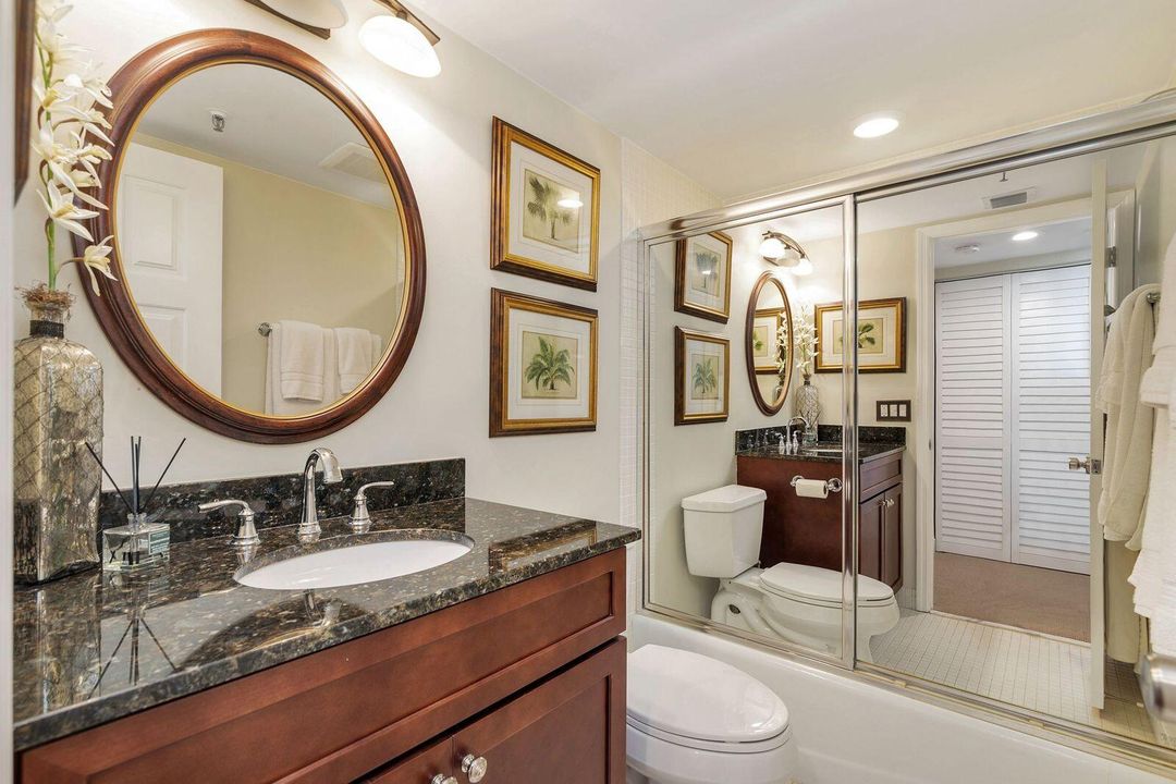 En Venta: $695,000 (3 camas, 3 baños, 2250 Pies cuadrados)