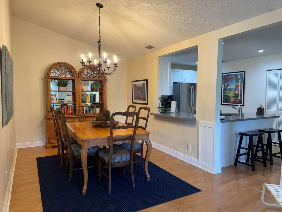 For Rent: $7,000 (3 beds, 2 baths, 1593 Square Feet)