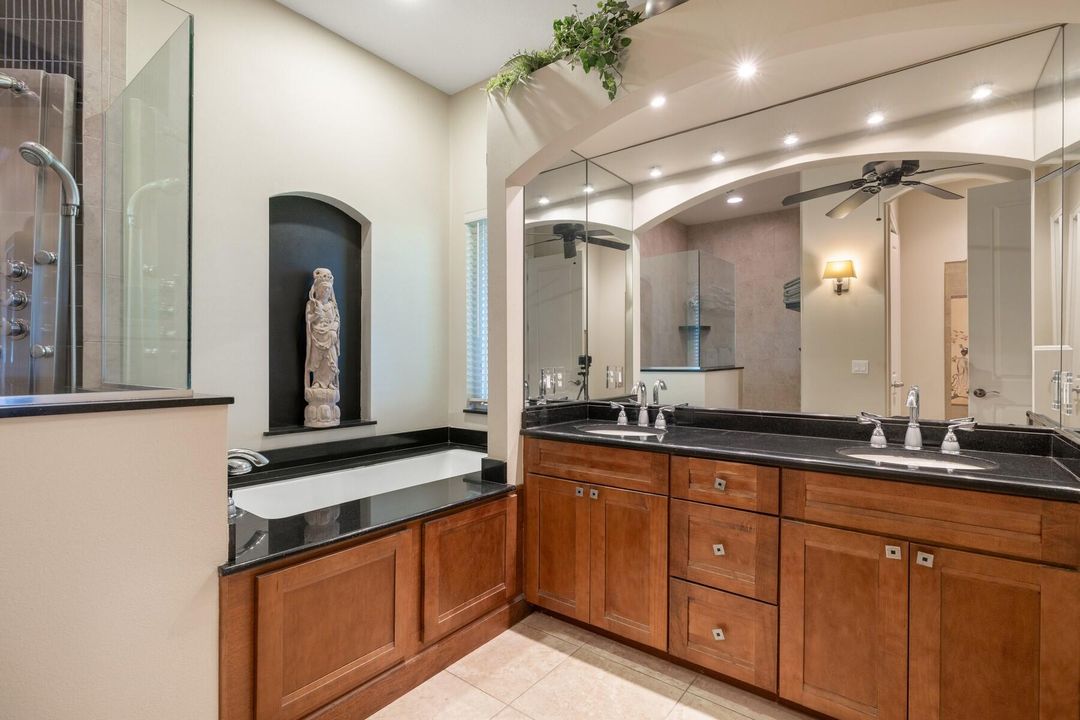 For Sale: $1,835,000 (4 beds, 4 baths, 3400 Square Feet)