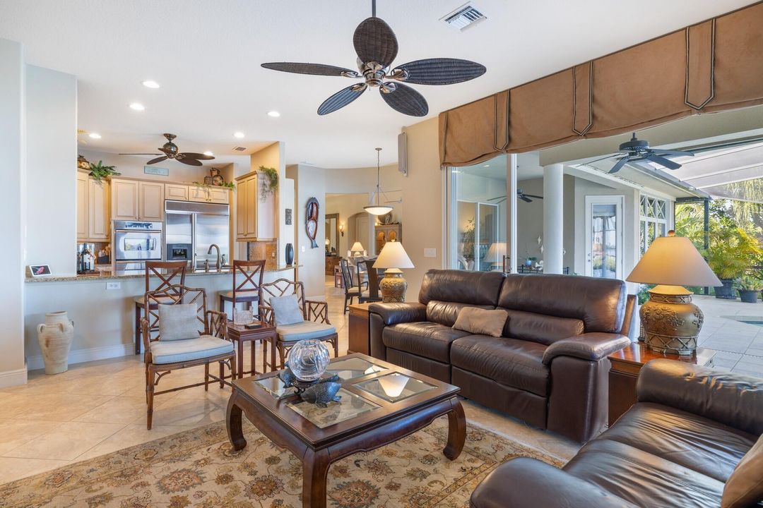 For Sale: $1,835,000 (4 beds, 4 baths, 3400 Square Feet)