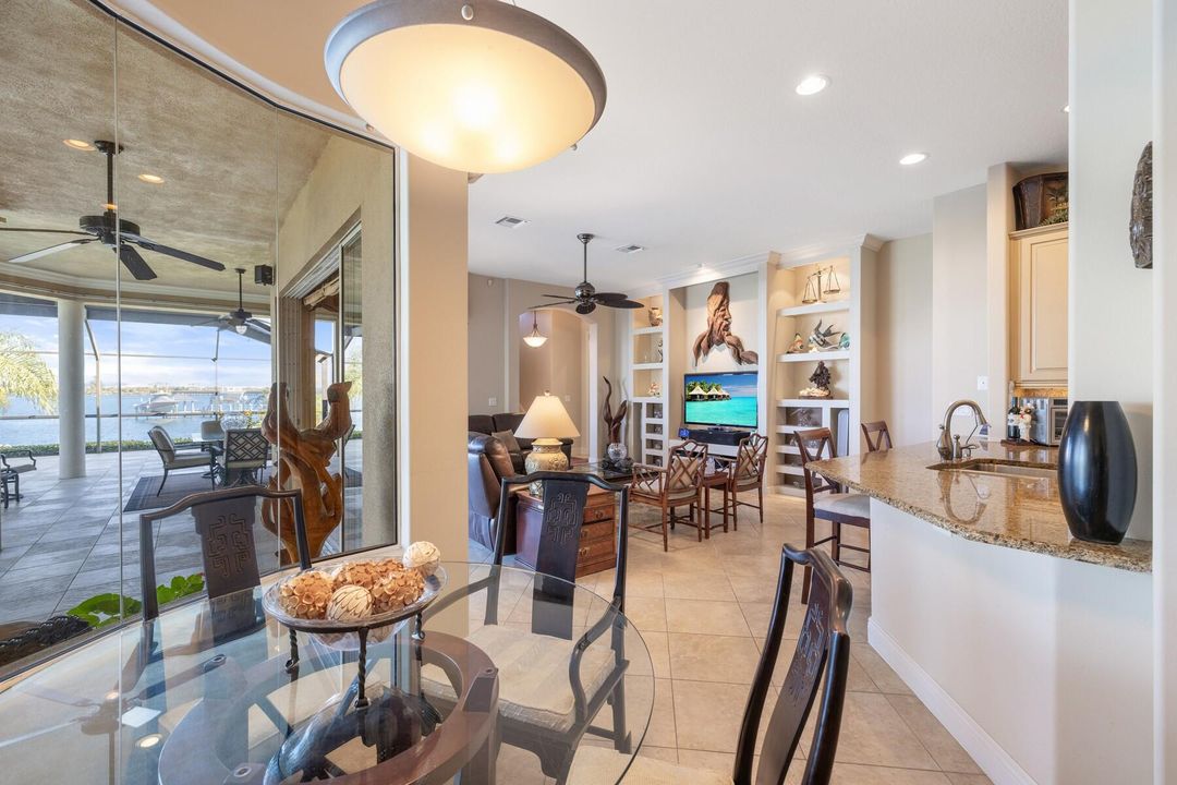 For Sale: $1,835,000 (4 beds, 4 baths, 3400 Square Feet)