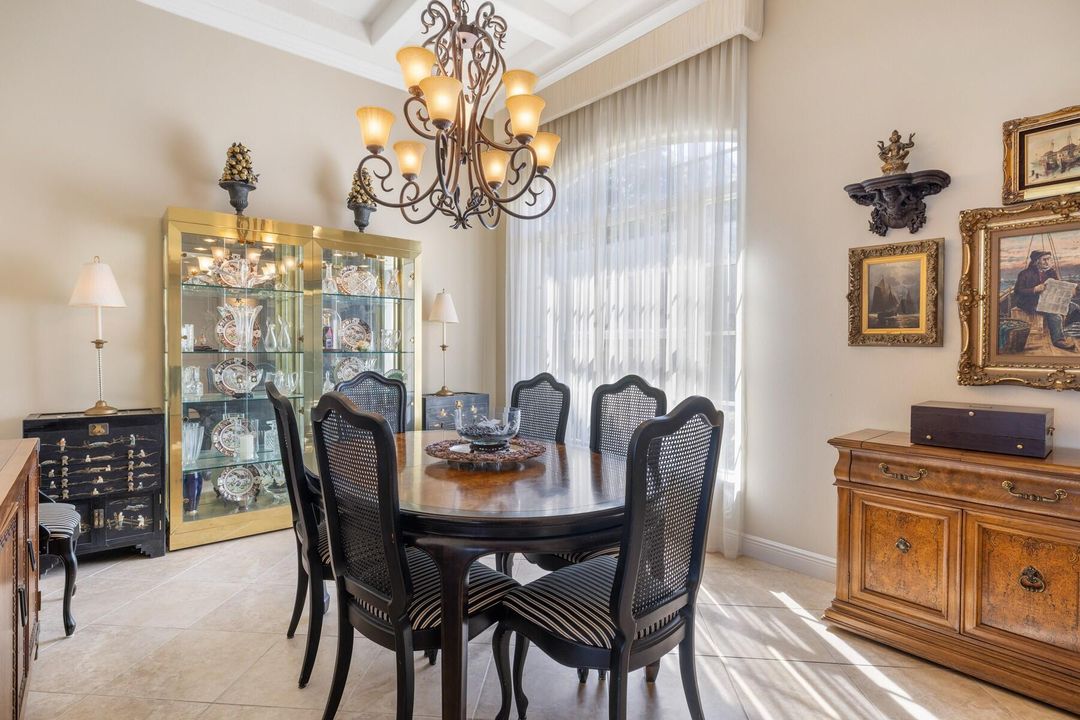 For Sale: $1,835,000 (4 beds, 4 baths, 3400 Square Feet)