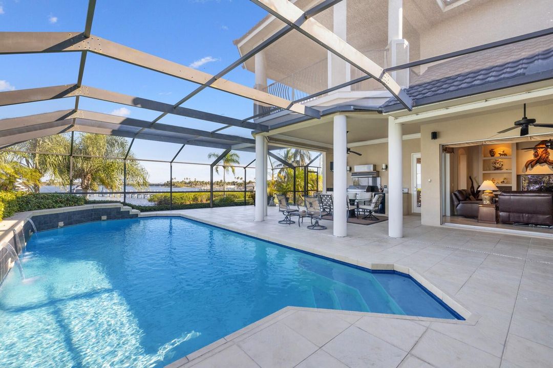 For Sale: $1,835,000 (4 beds, 4 baths, 3400 Square Feet)