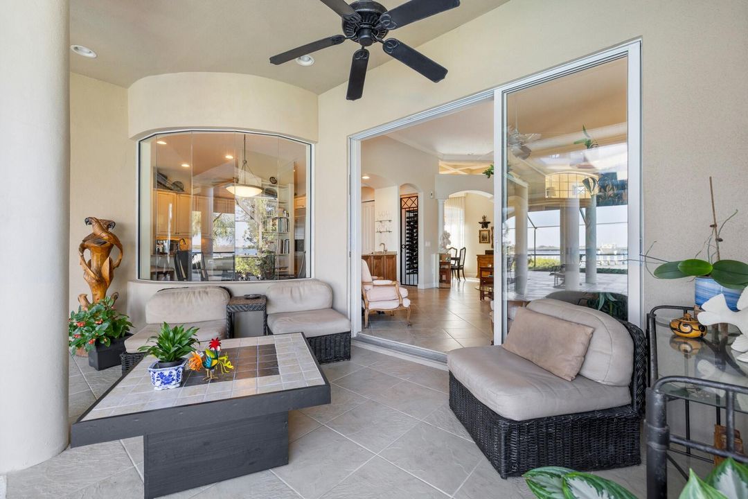 For Sale: $1,835,000 (4 beds, 4 baths, 3400 Square Feet)