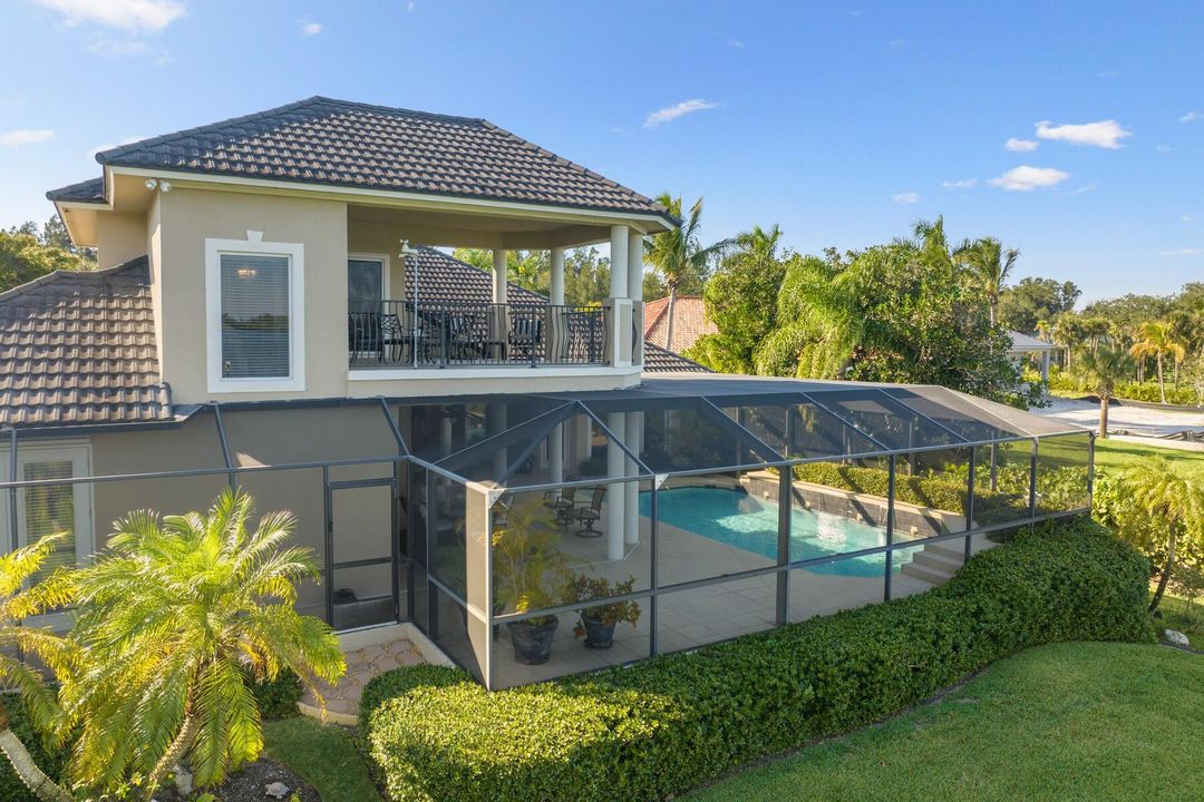 For Sale: $1,835,000 (4 beds, 4 baths, 3400 Square Feet)