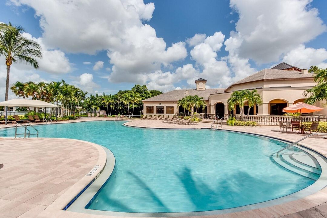 For Sale: $829,000 (4 beds, 3 baths, 2495 Square Feet)