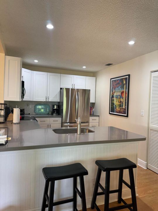 For Rent: $7,000 (3 beds, 2 baths, 1593 Square Feet)