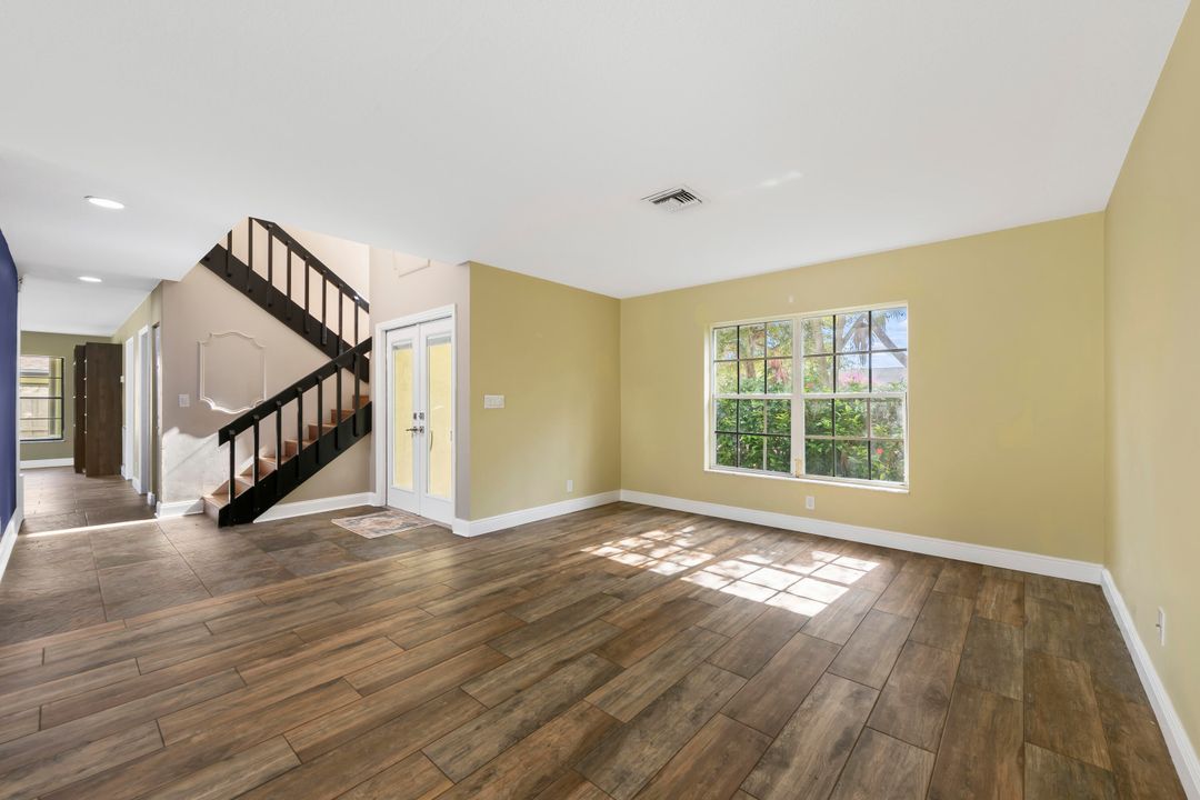 Activo con contrato: $950,000 (4 camas, 2 baños, 2665 Pies cuadrados)