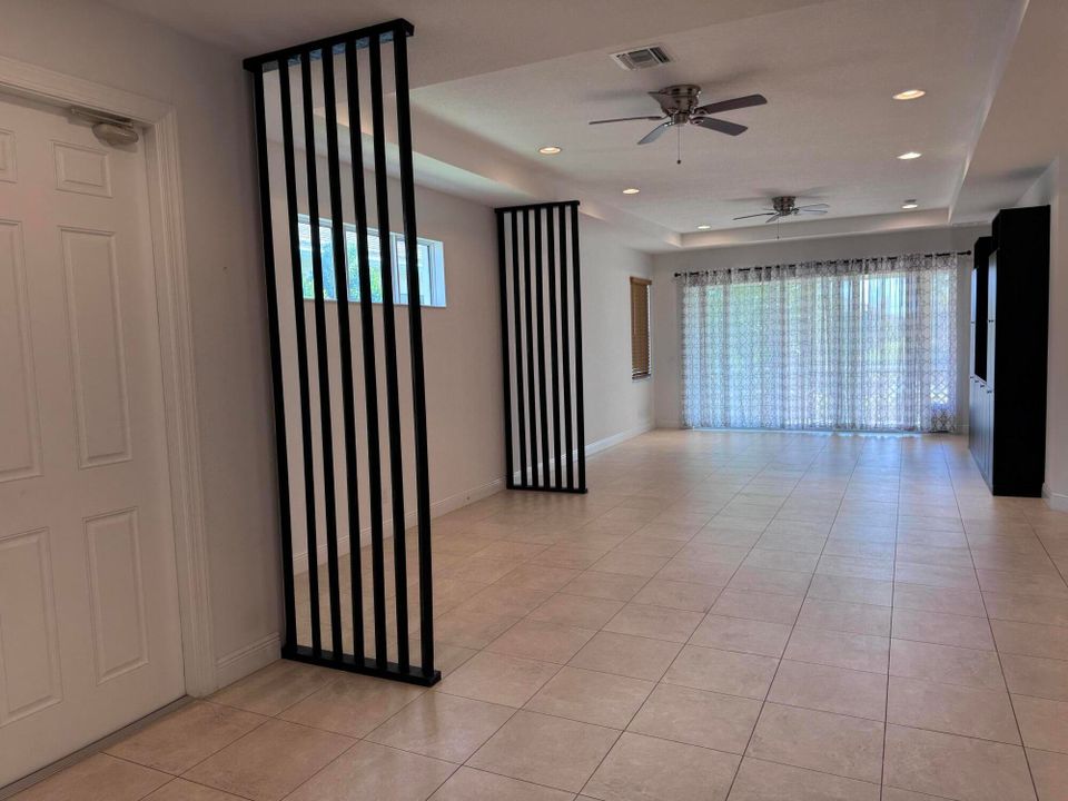 En Venta: $339,000 (2 camas, 2 baños, 1620 Pies cuadrados)