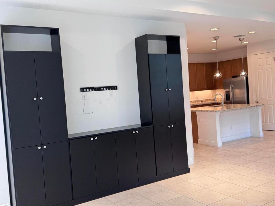 En Venta: $339,000 (2 camas, 2 baños, 1620 Pies cuadrados)