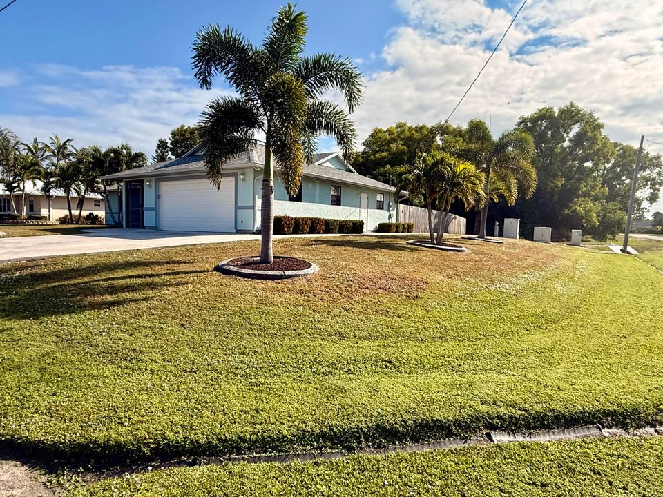 Activo con contrato: $359,900 (3 camas, 3 baños, 1486 Pies cuadrados)