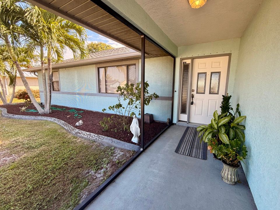 Activo con contrato: $359,900 (3 camas, 3 baños, 1486 Pies cuadrados)