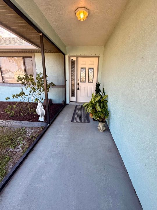 Activo con contrato: $359,900 (3 camas, 3 baños, 1486 Pies cuadrados)